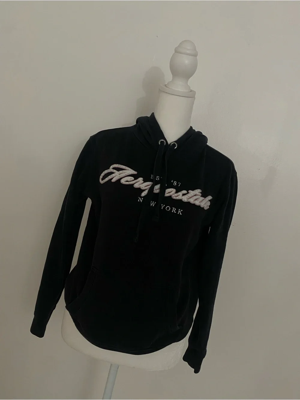 Aeropostale Men's Black Crewneck Hoodie with White Script Logo